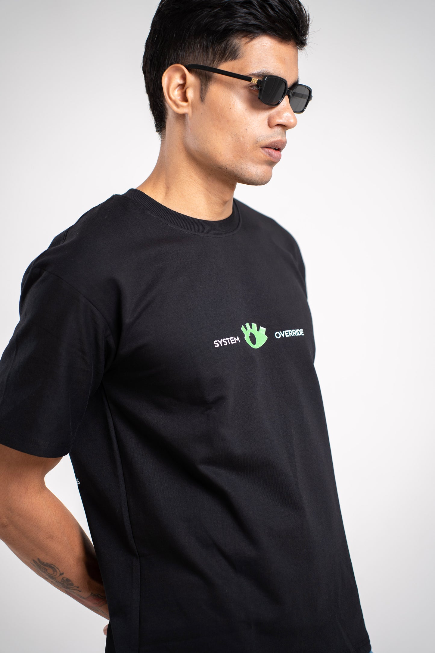 FINAL VERSE OVERSIZED TSHIRT