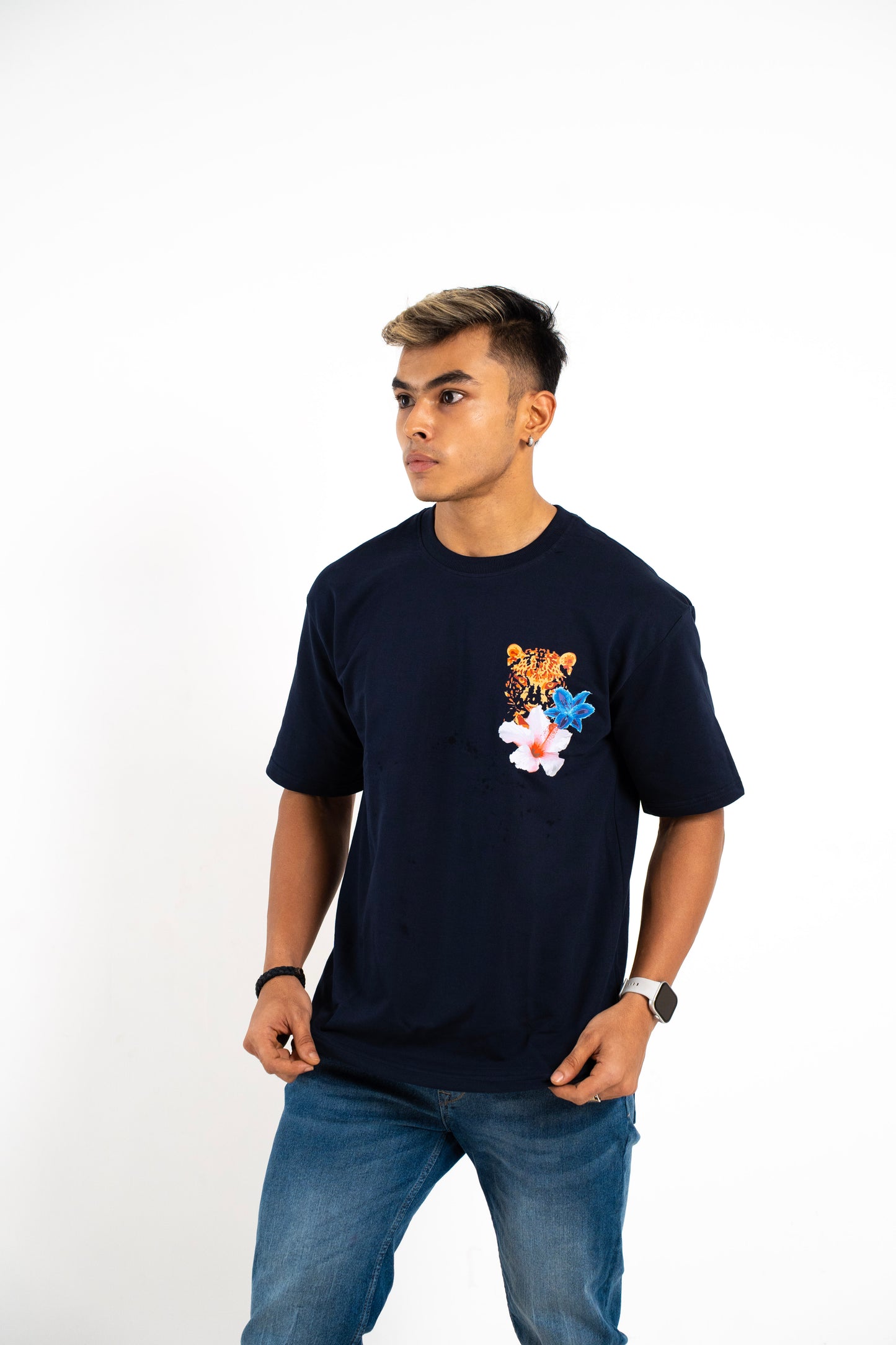 PRETTY WILD OVERSIZED TSHIRT