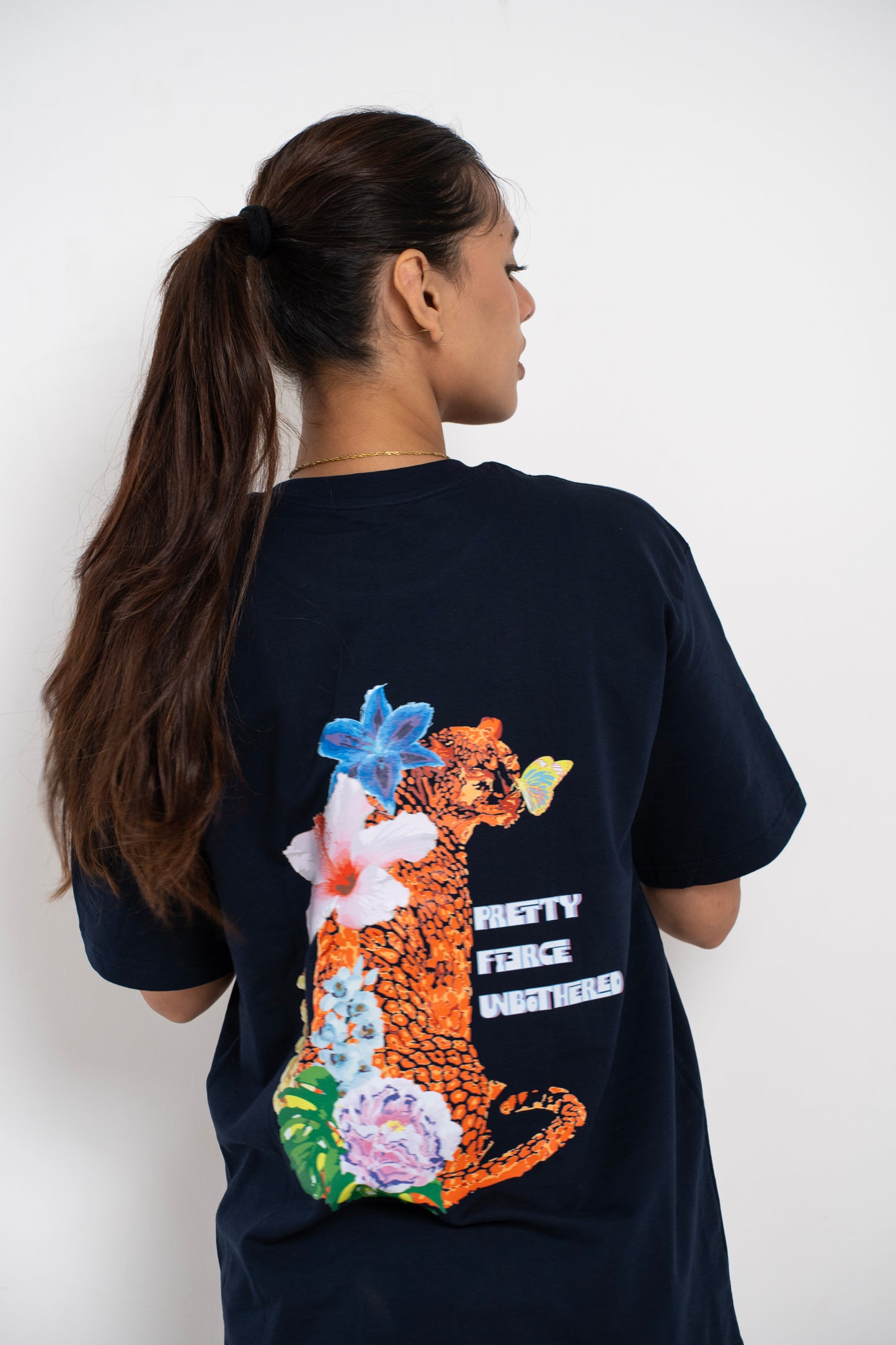 PRETTY WILD OVERSIZED TSHIRT